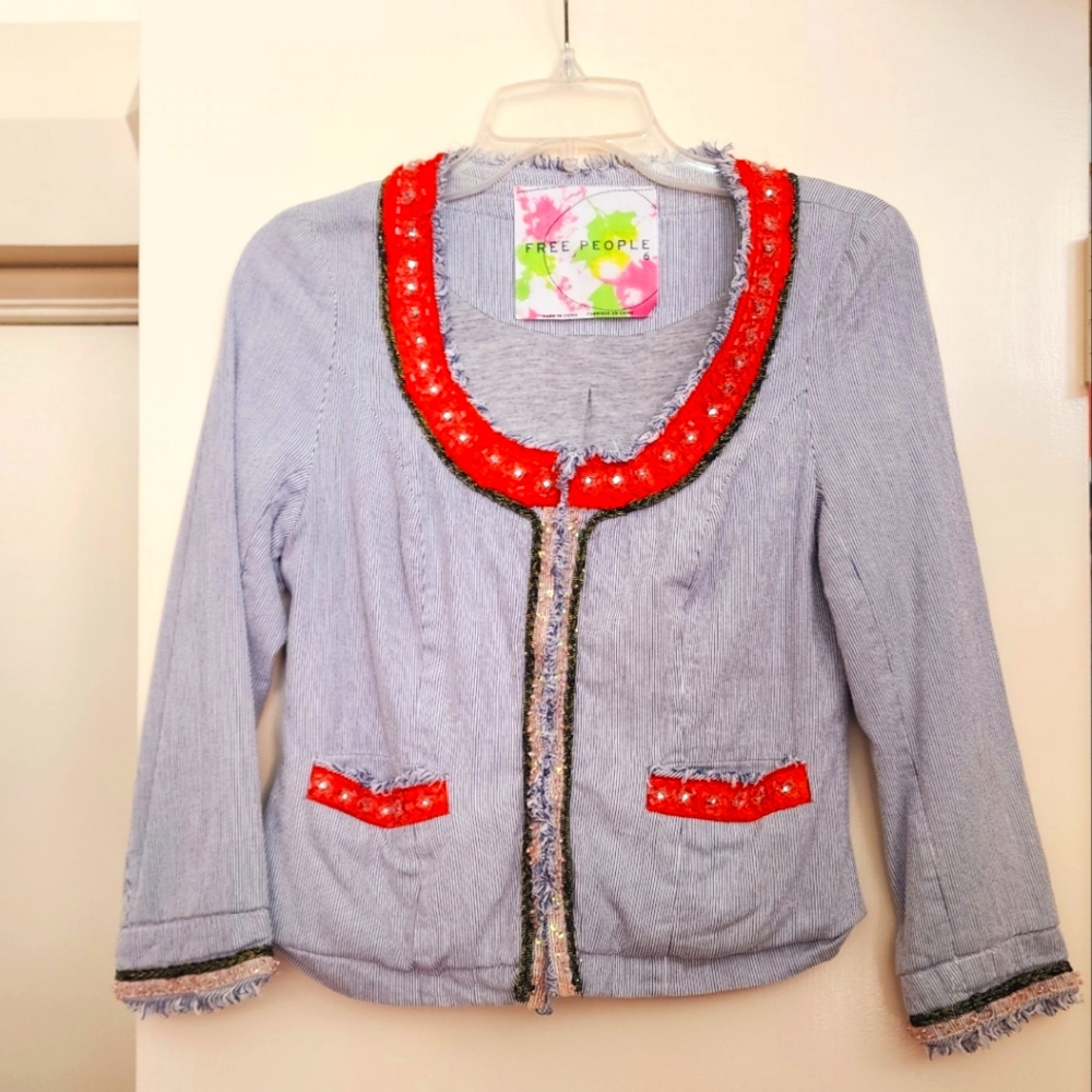 Free People cropped chambray jacket size 6